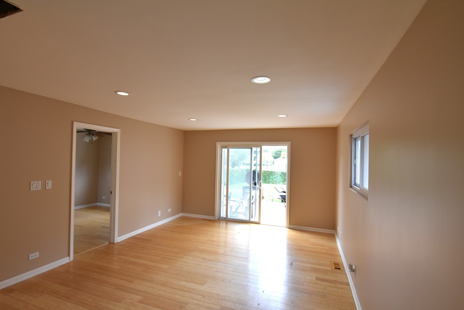 210 E Myrick Avenue Property Photo 26