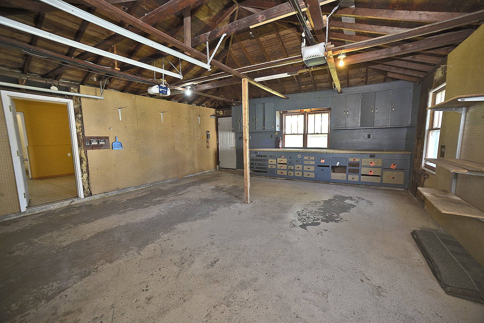 735 Sherwood Avenue Property Photo 19