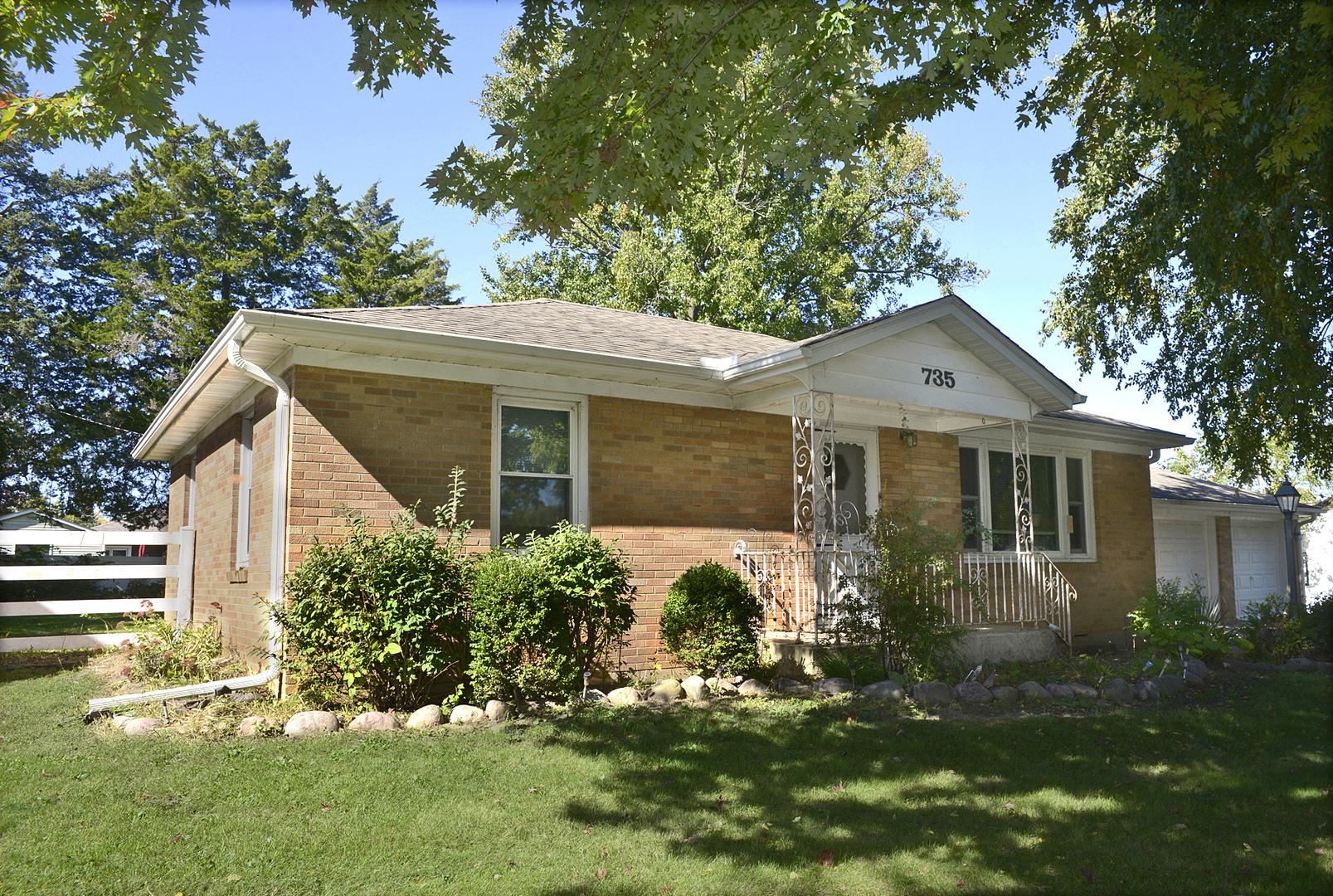 735 Sherwood Avenue Property Photo 24