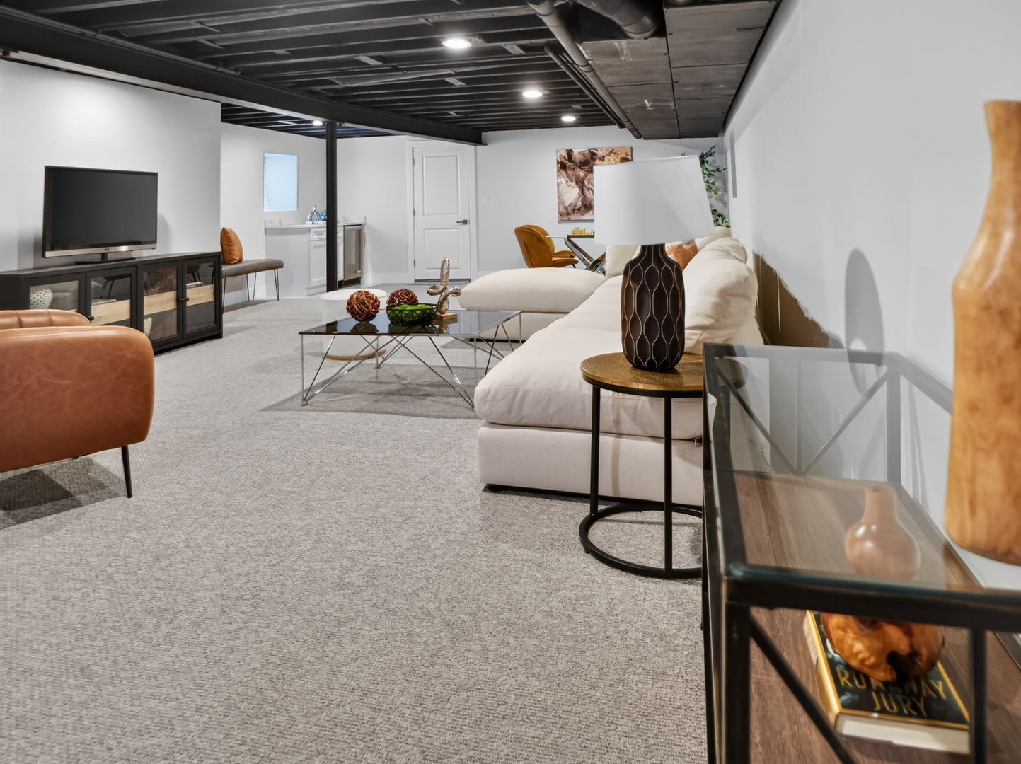 2703 W Warren Boulevard Property Photo 16