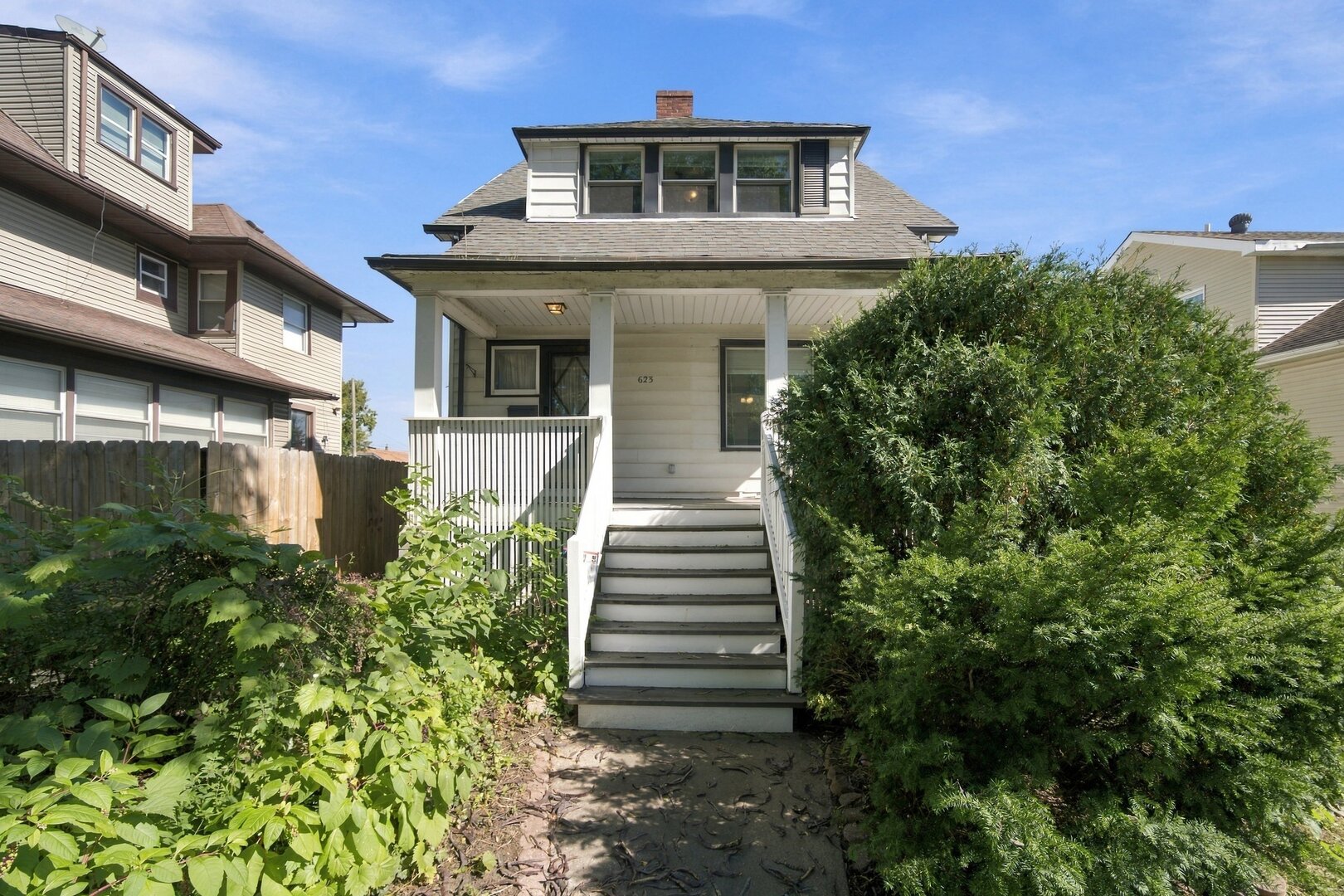 623 S 17th Avenue Property Photo 1