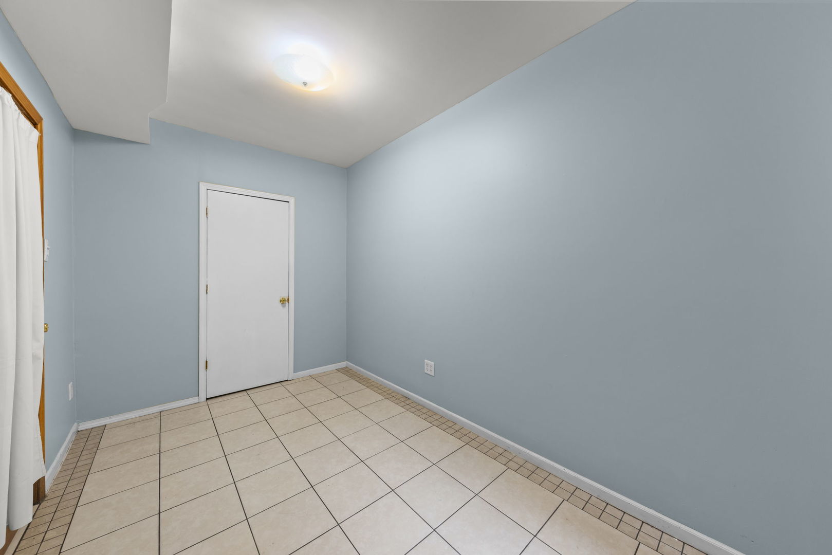 4229 W Division Street Property Photo 12