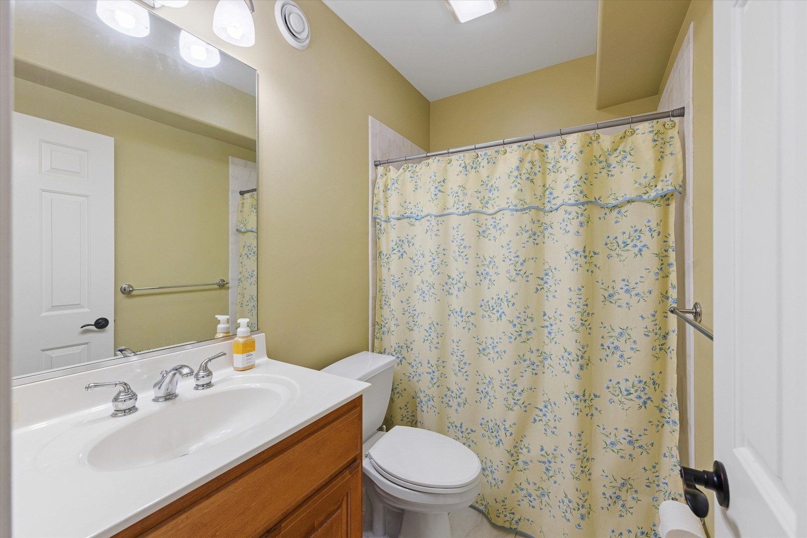 583 W Fay Avenue Property Photo 34