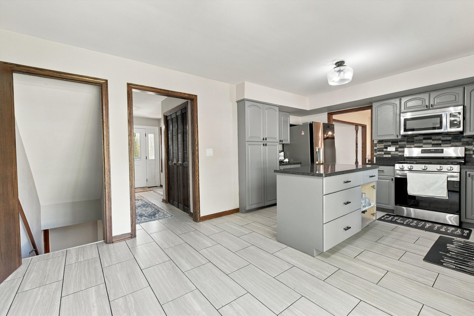 458 S Park Boulevard Property Photo 13