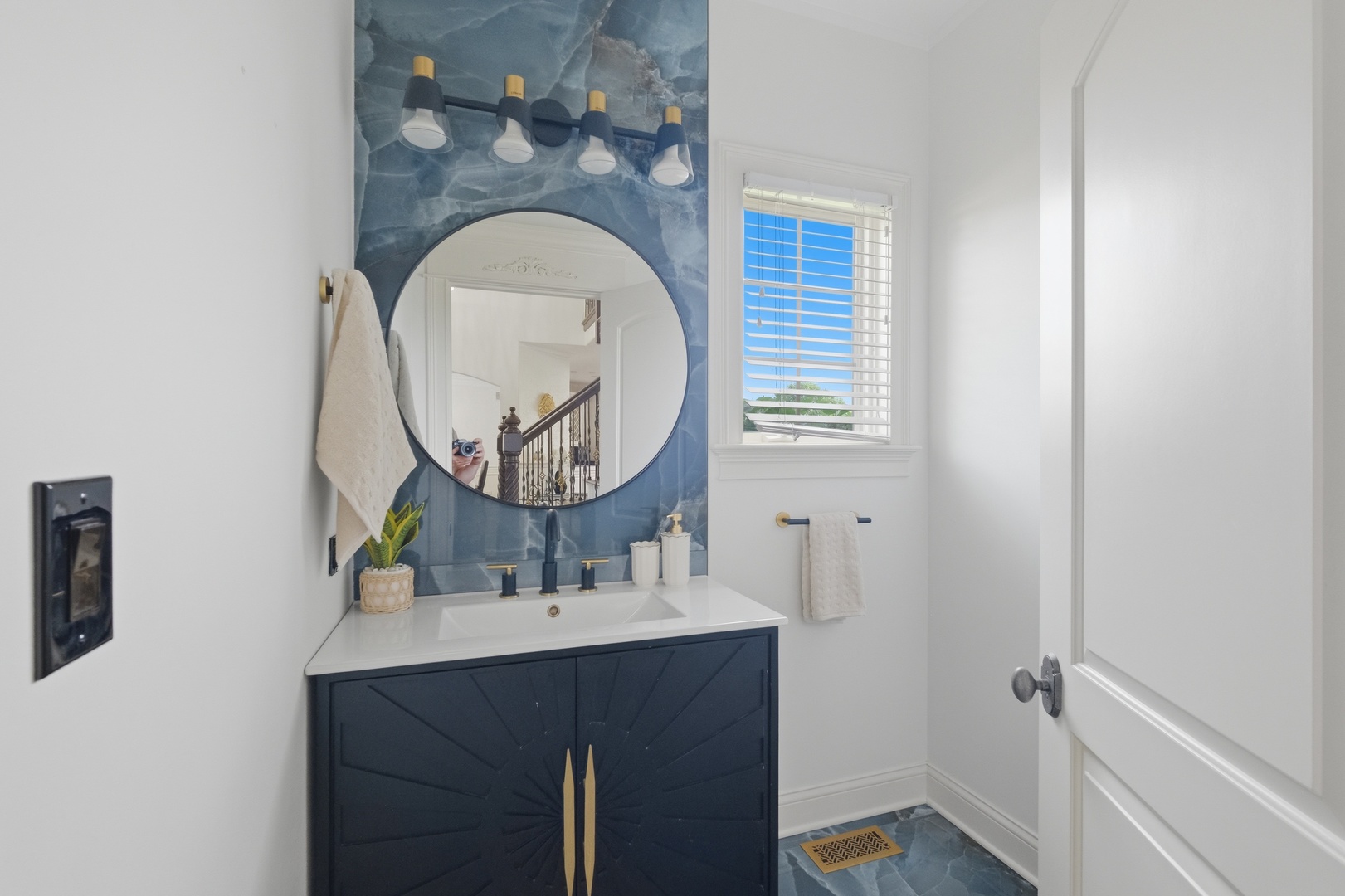 24821 W Easy Street Property Photo 29