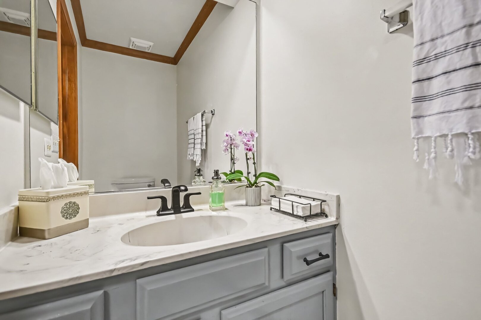 2311 Crabtree Lane Property Photo 16
