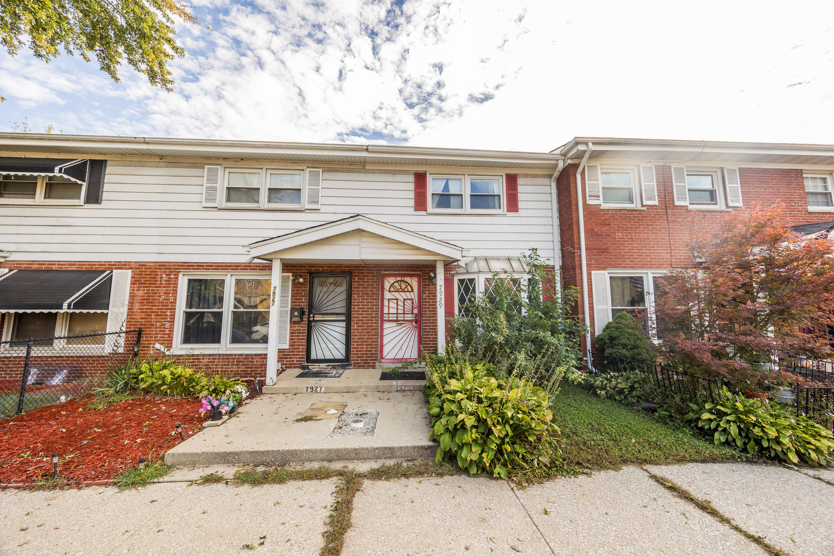 7929 S Greenwood Avenue Property Photo 1