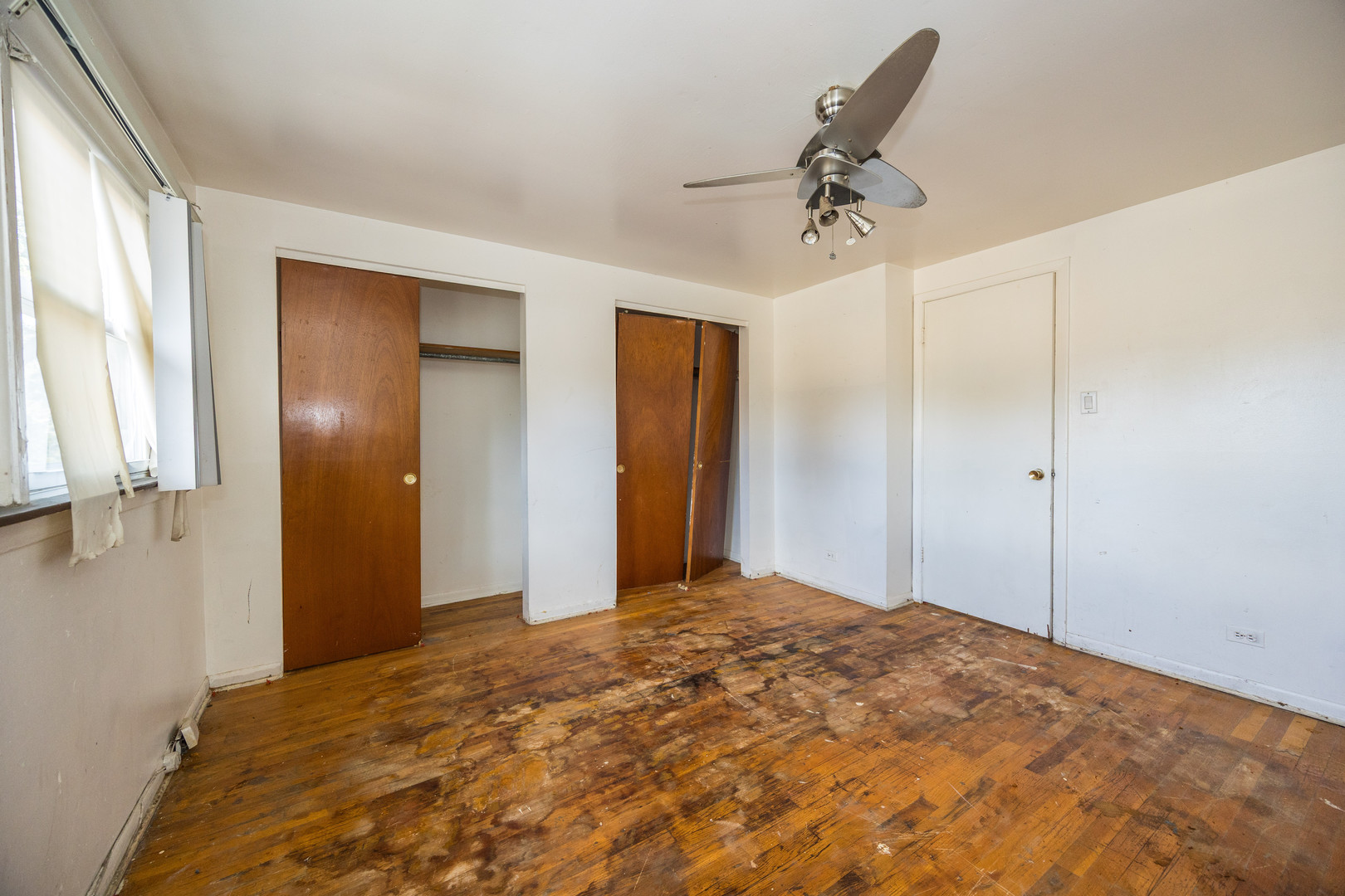 7929 S Greenwood Avenue Property Photo 11