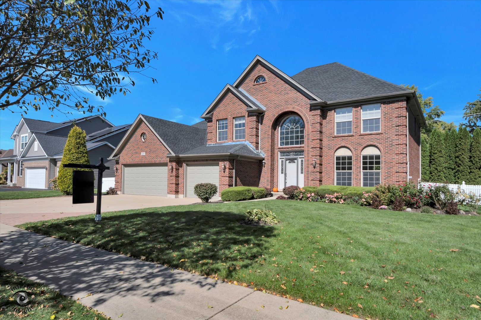 16305 Riverwood Drive Property Photo 1