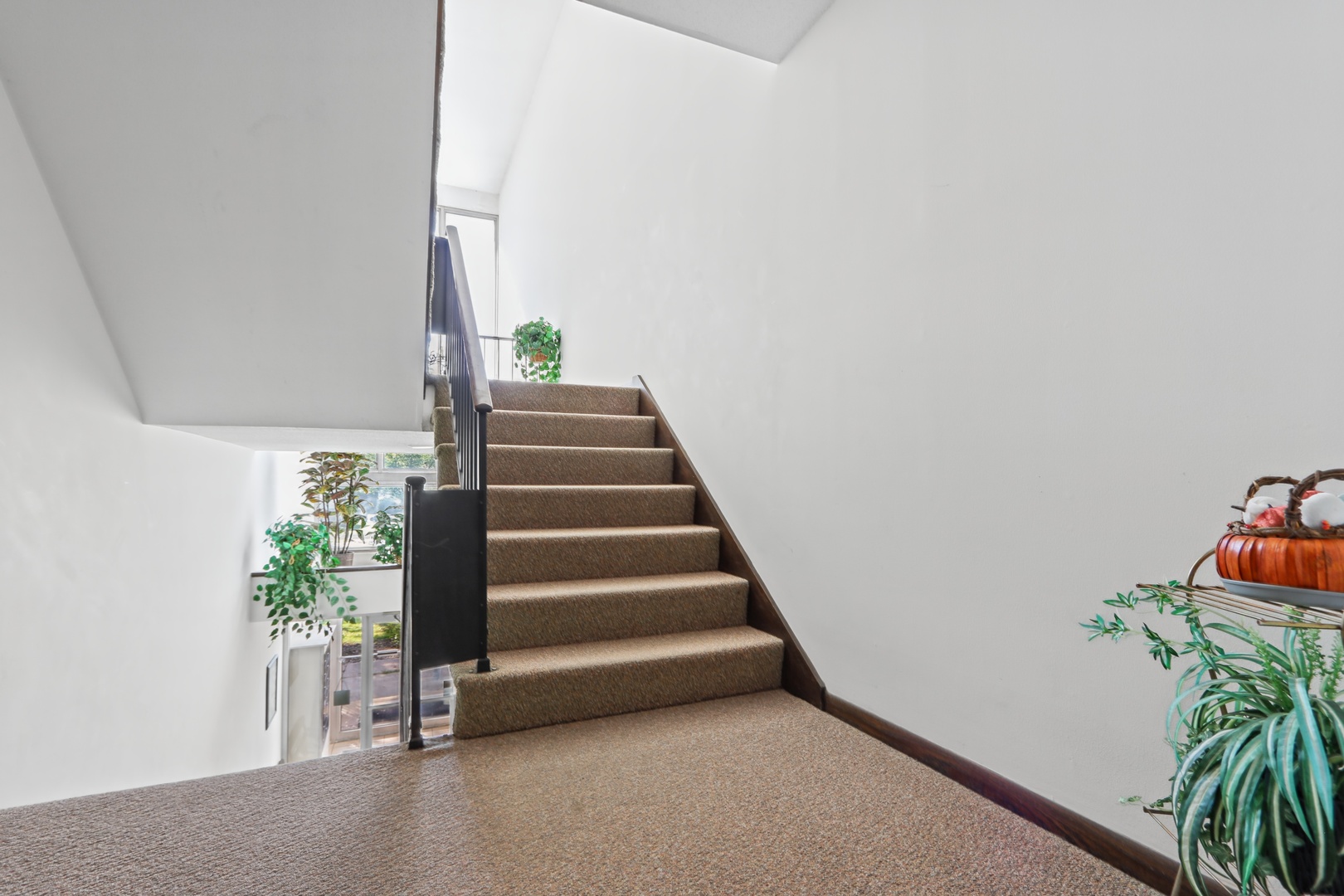 1004 E Harding Drive 201 Property Photo 11