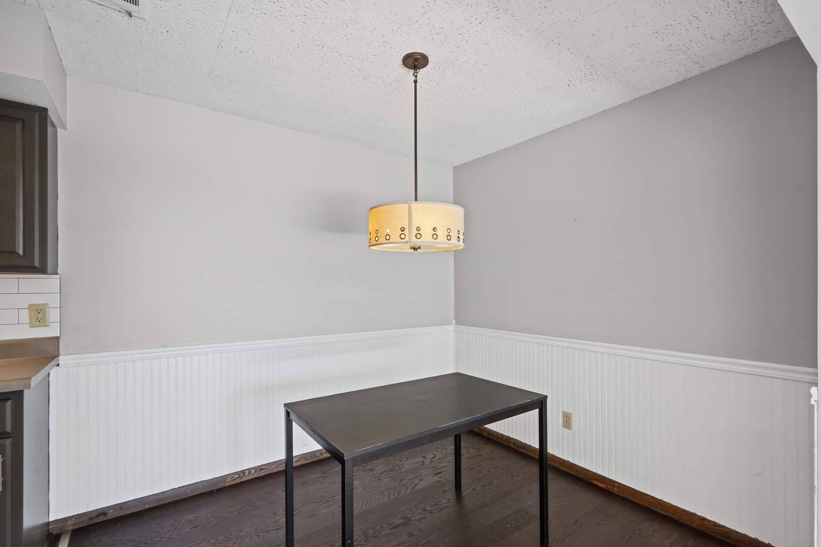 1004 E Harding Drive 201 Property Photo 20