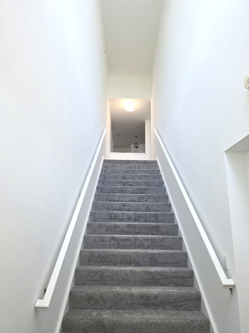 10201 Camden Lane Property Photo 5