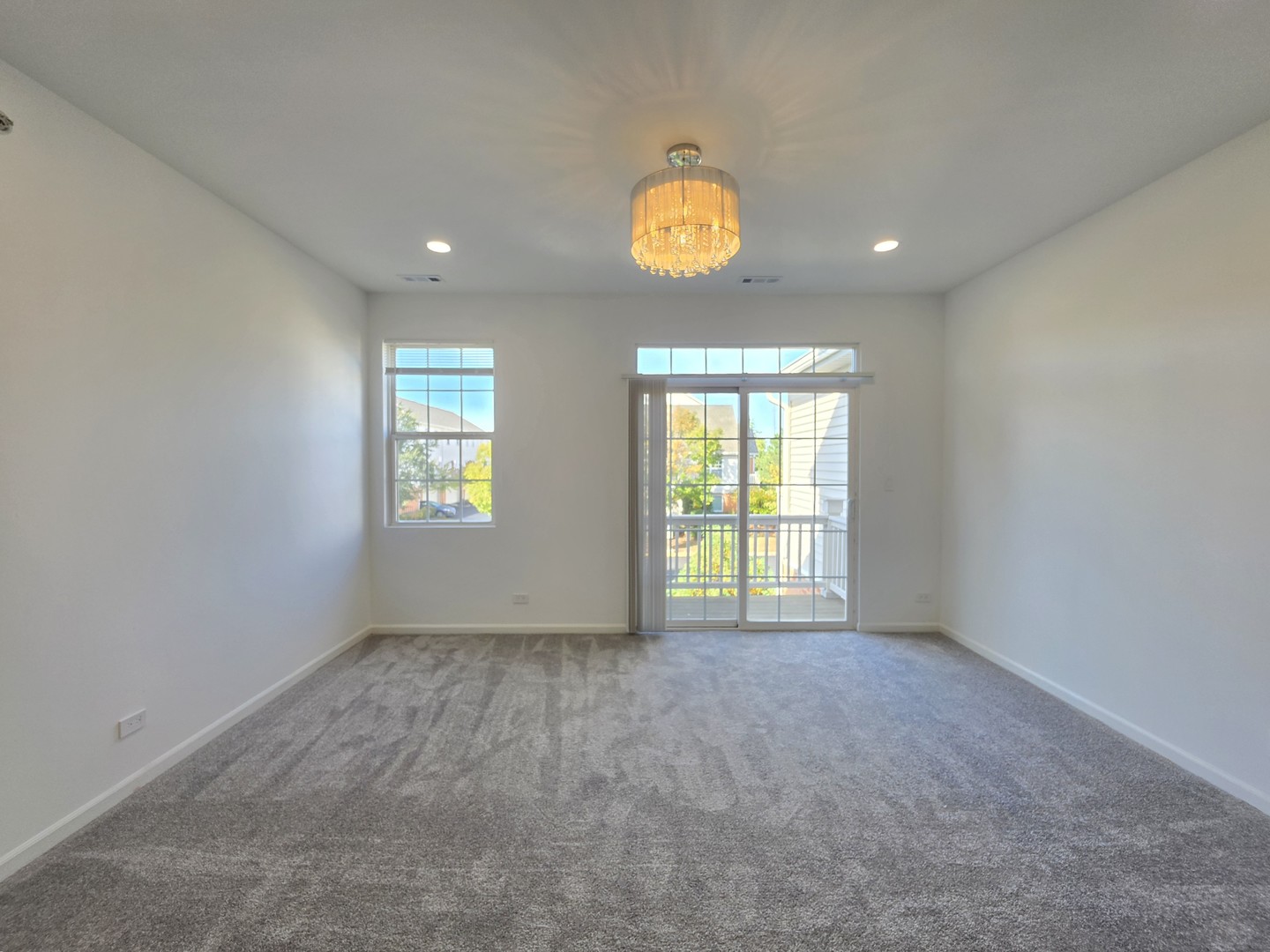 10201 Camden Lane Property Photo 8