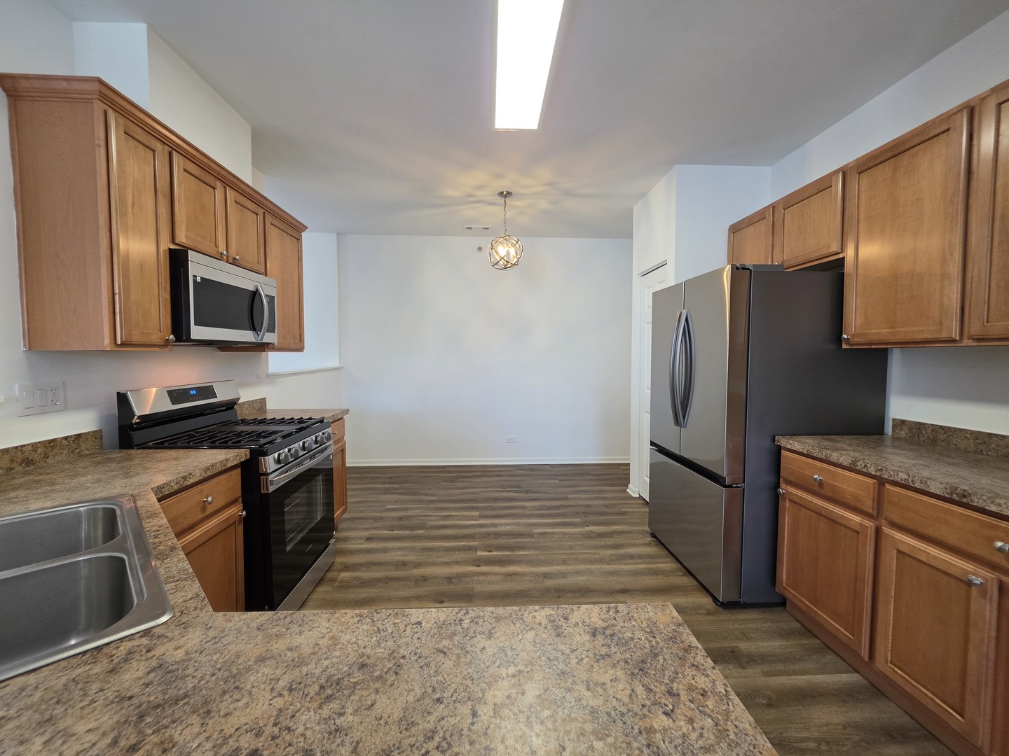 10201 Camden Lane Property Photo 11