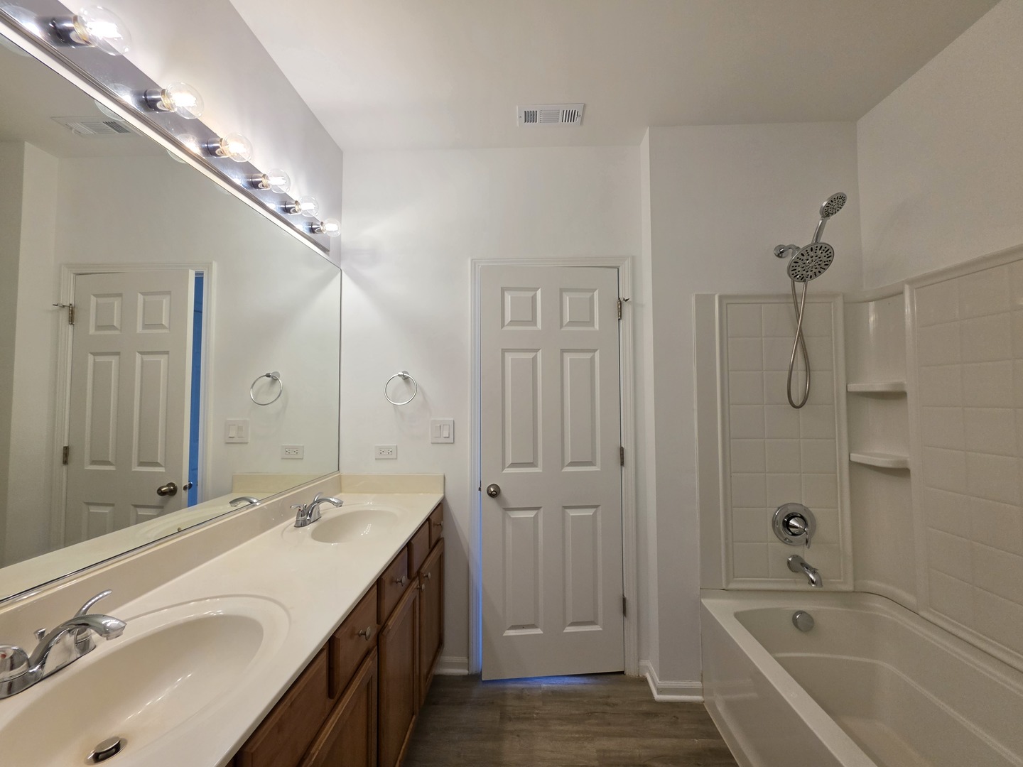 10201 Camden Lane Property Photo 24