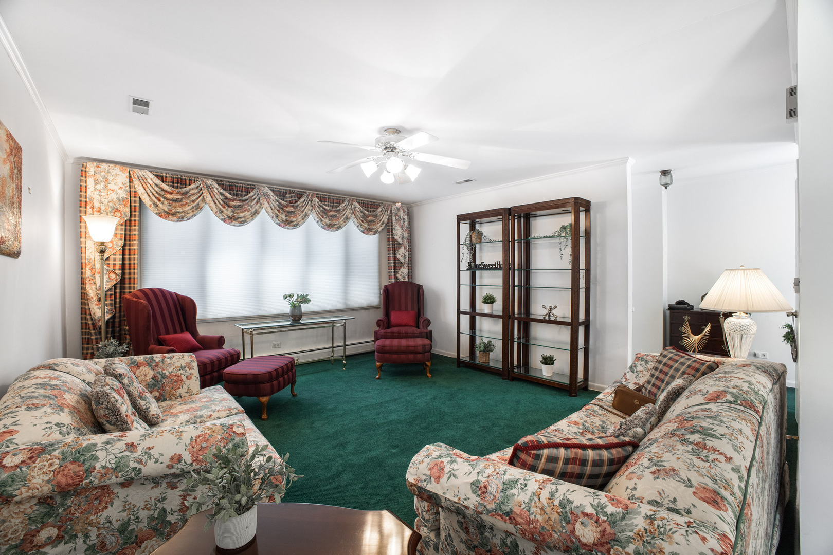 1212 N Maple Avenue Property Photo 2