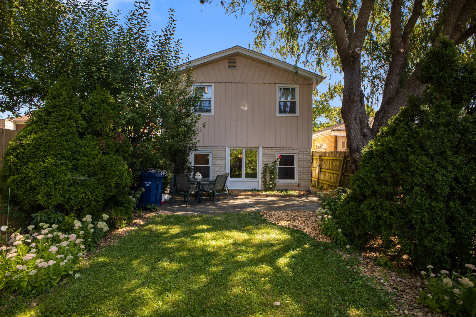 1212 N Maple Avenue Property Photo 17