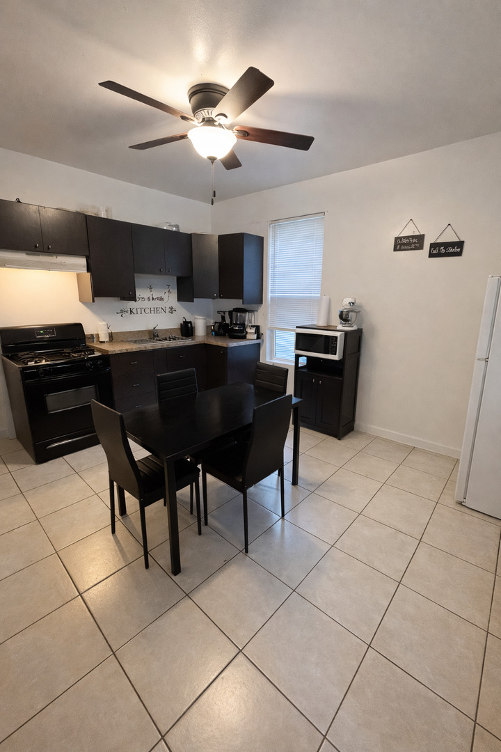 6812 S Wolcott Avenue Property Photo 6