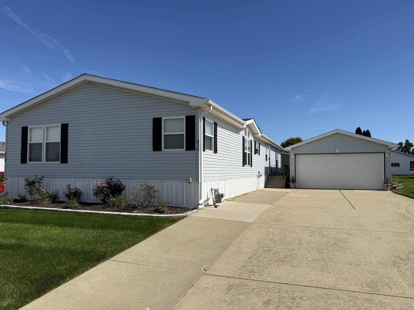 416 Hyacinth Lane Property Photo 1