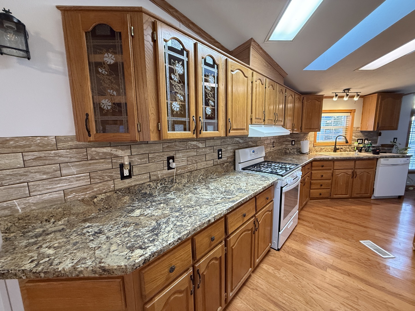 416 Hyacinth Lane Property Photo 6