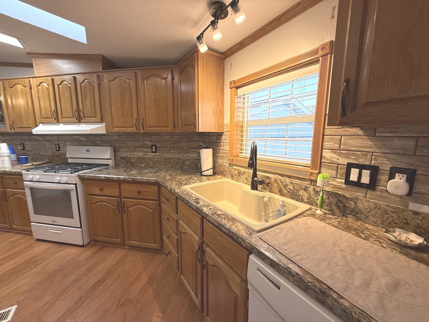416 Hyacinth Lane Property Photo 8