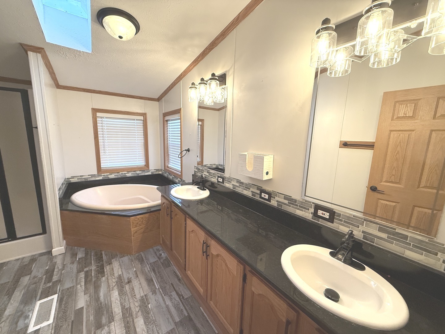 416 Hyacinth Lane Property Photo 23