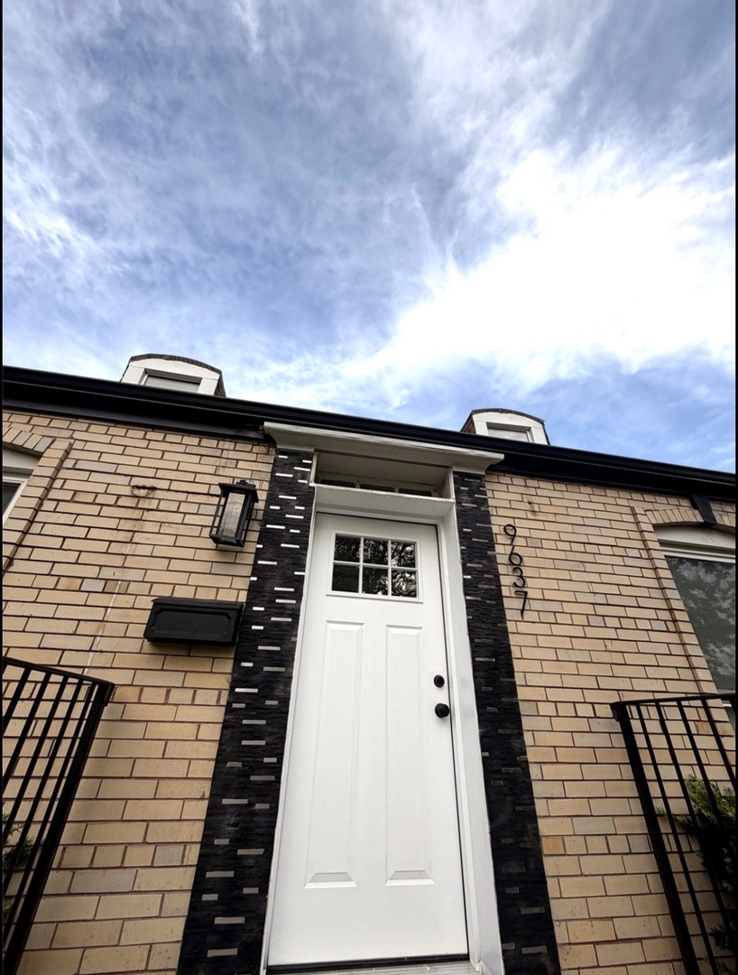 12781120 Property Photo 2