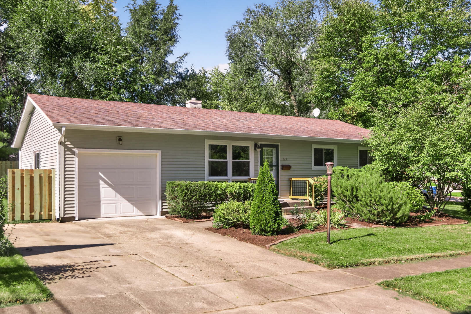 324 Birchwood Lane Property Photo 1