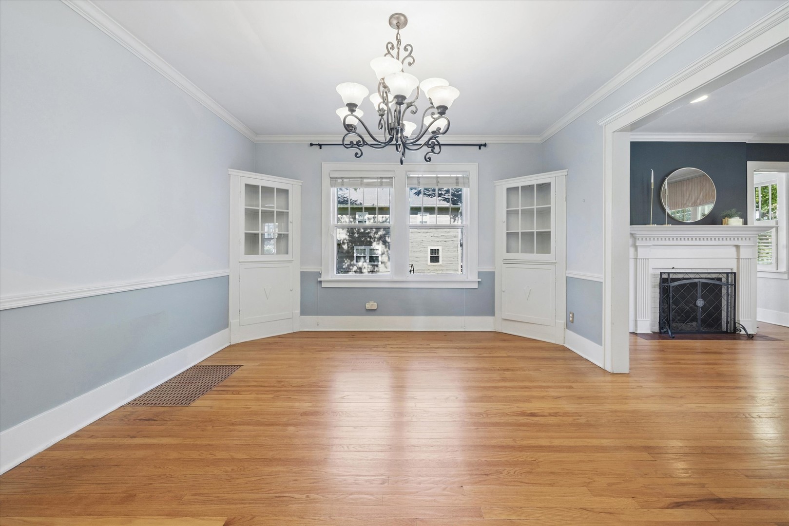 808 Howard Street Property Photo 7