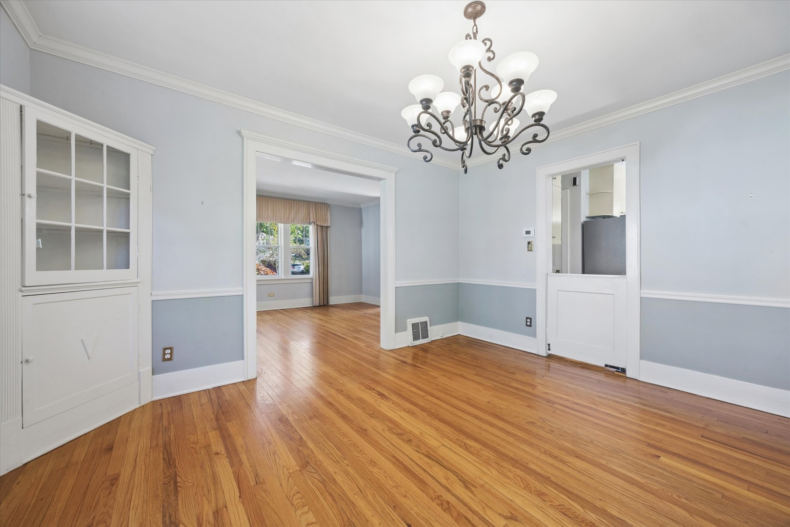 808 Howard Street Property Photo 8