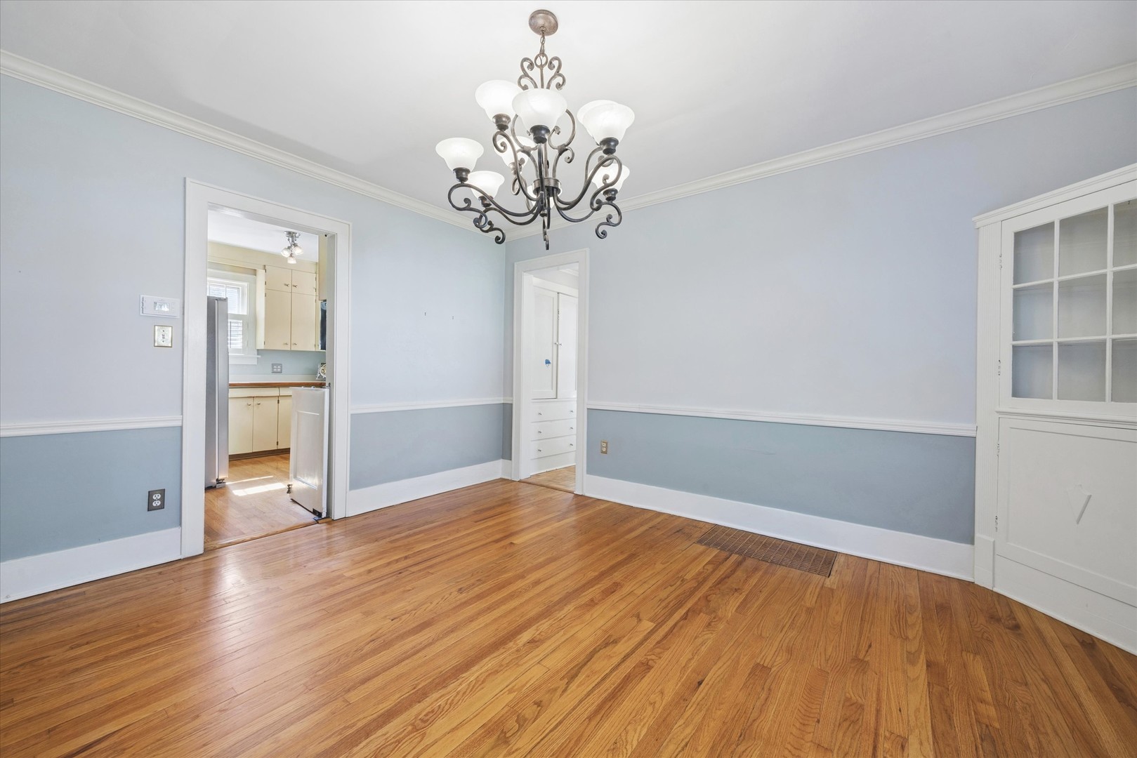 808 Howard Street Property Photo 9