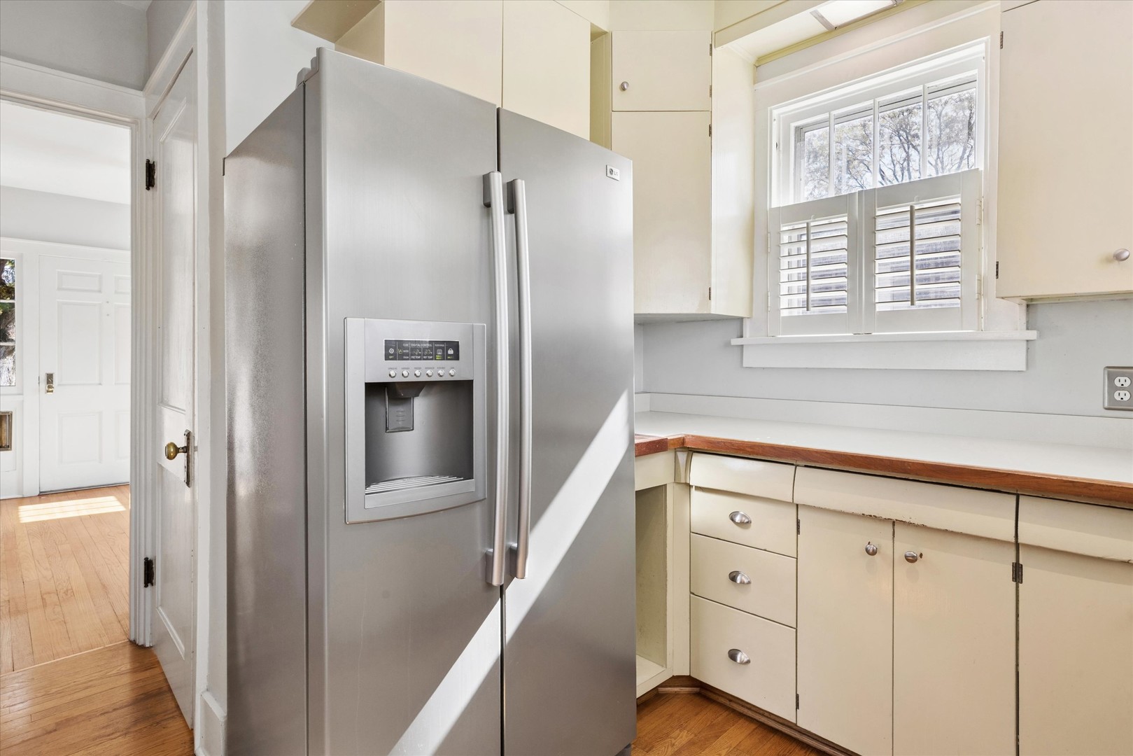 808 Howard Street Property Photo 11