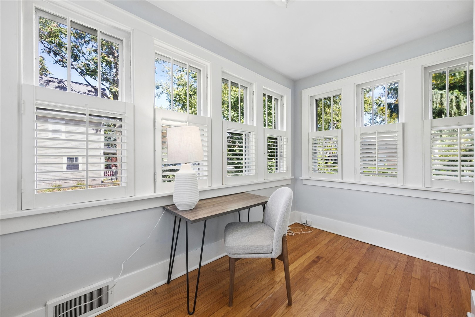 808 Howard Street Property Photo 12