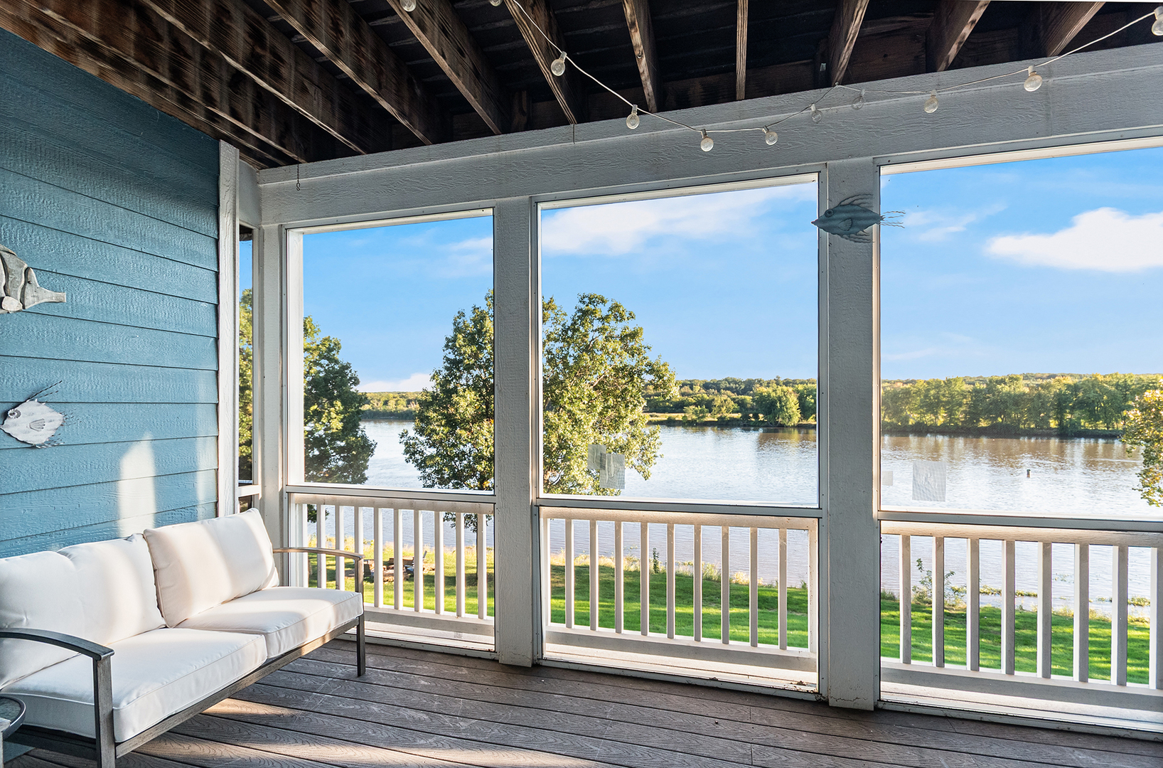 5 River Row Property Photo 2