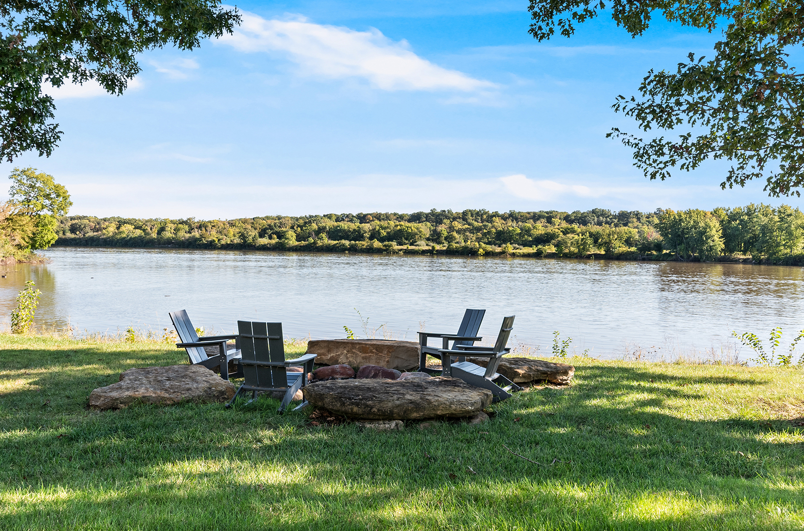 5 River Row Property Photo 5