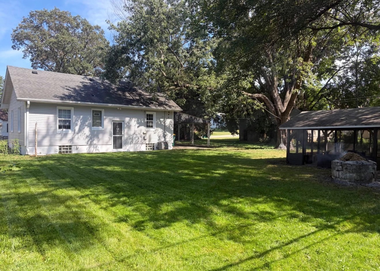 1009 Sherman Street Property Photo 8