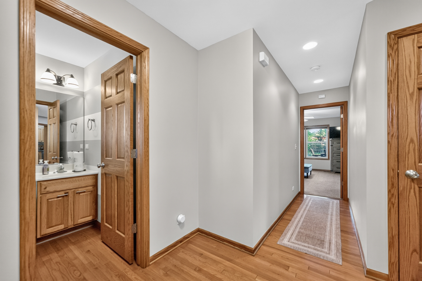 9 E South Avenue Property Photo 4