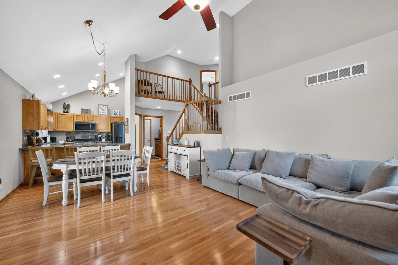 9 E South Avenue Property Photo 22