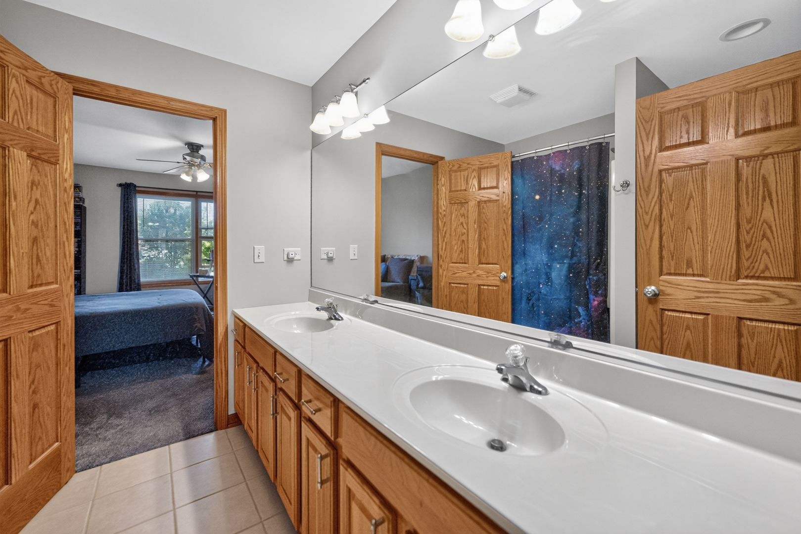 9 E South Avenue Property Photo 28