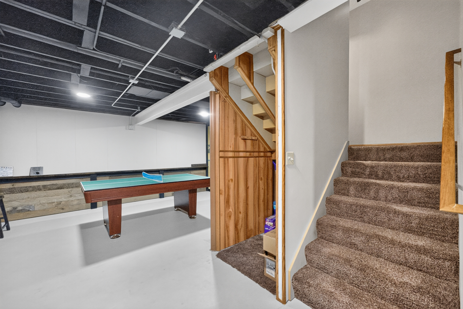 9 E South Avenue Property Photo 32