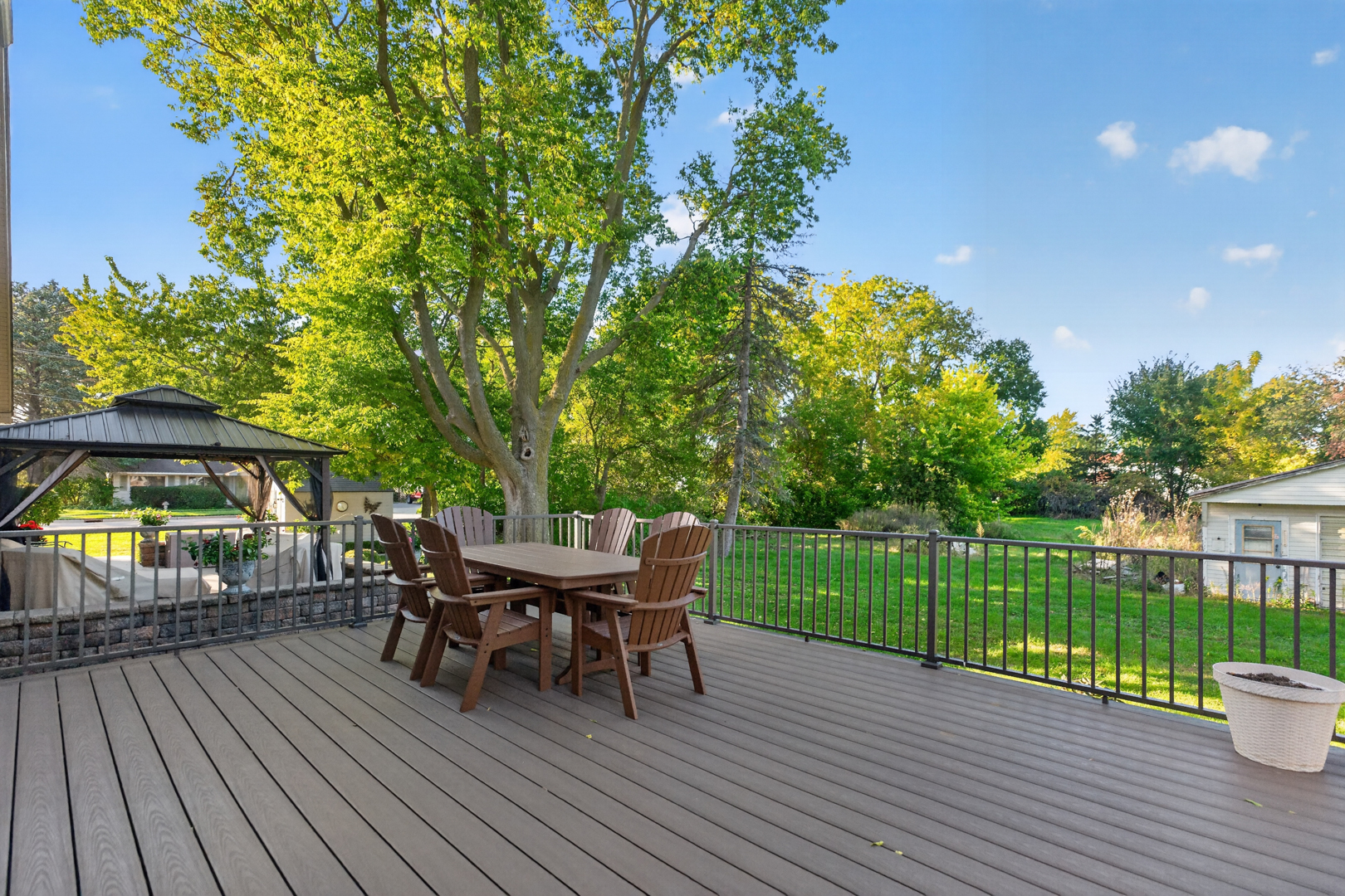 9 E South Avenue Property Photo 42