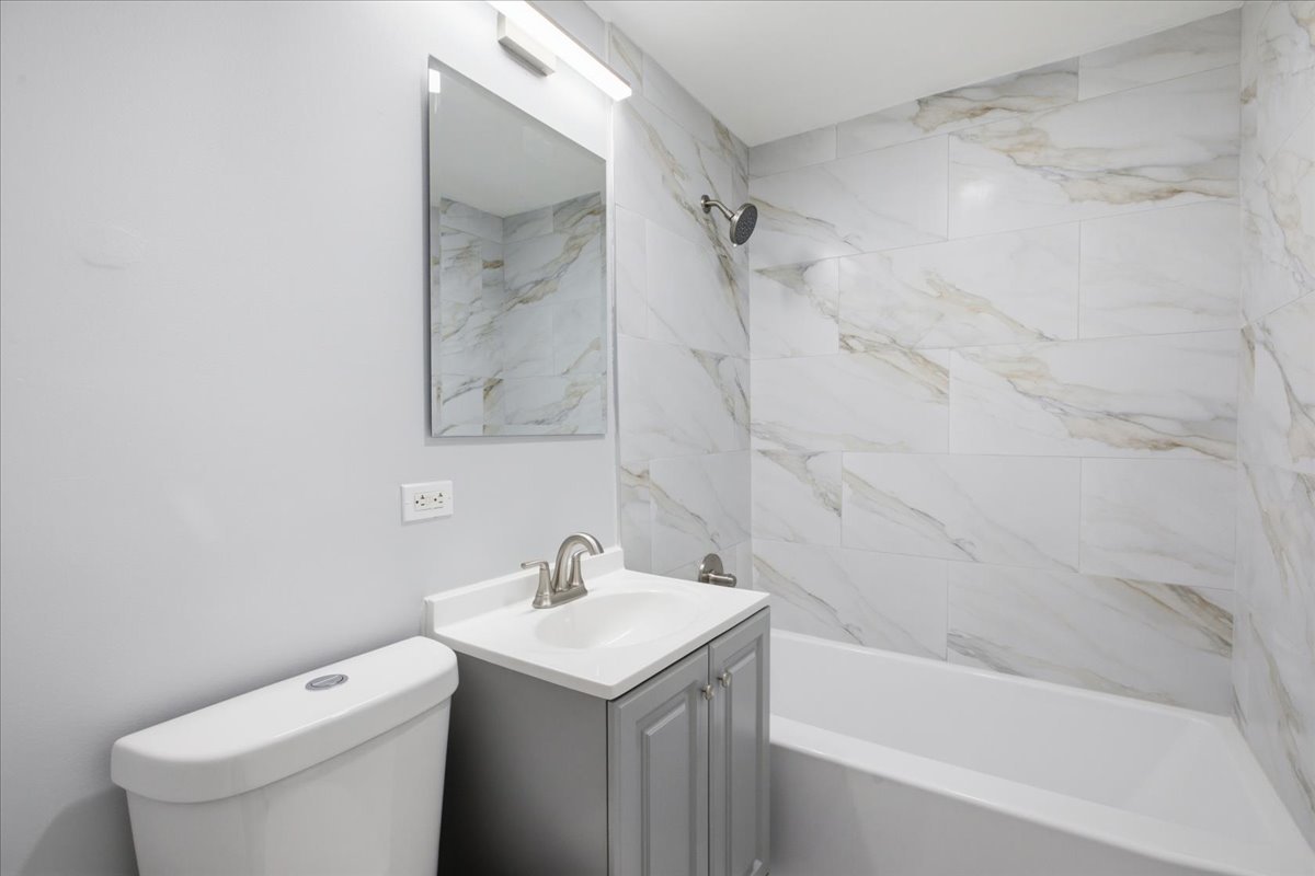 10154 Hartford Court 2c Property Photo 12