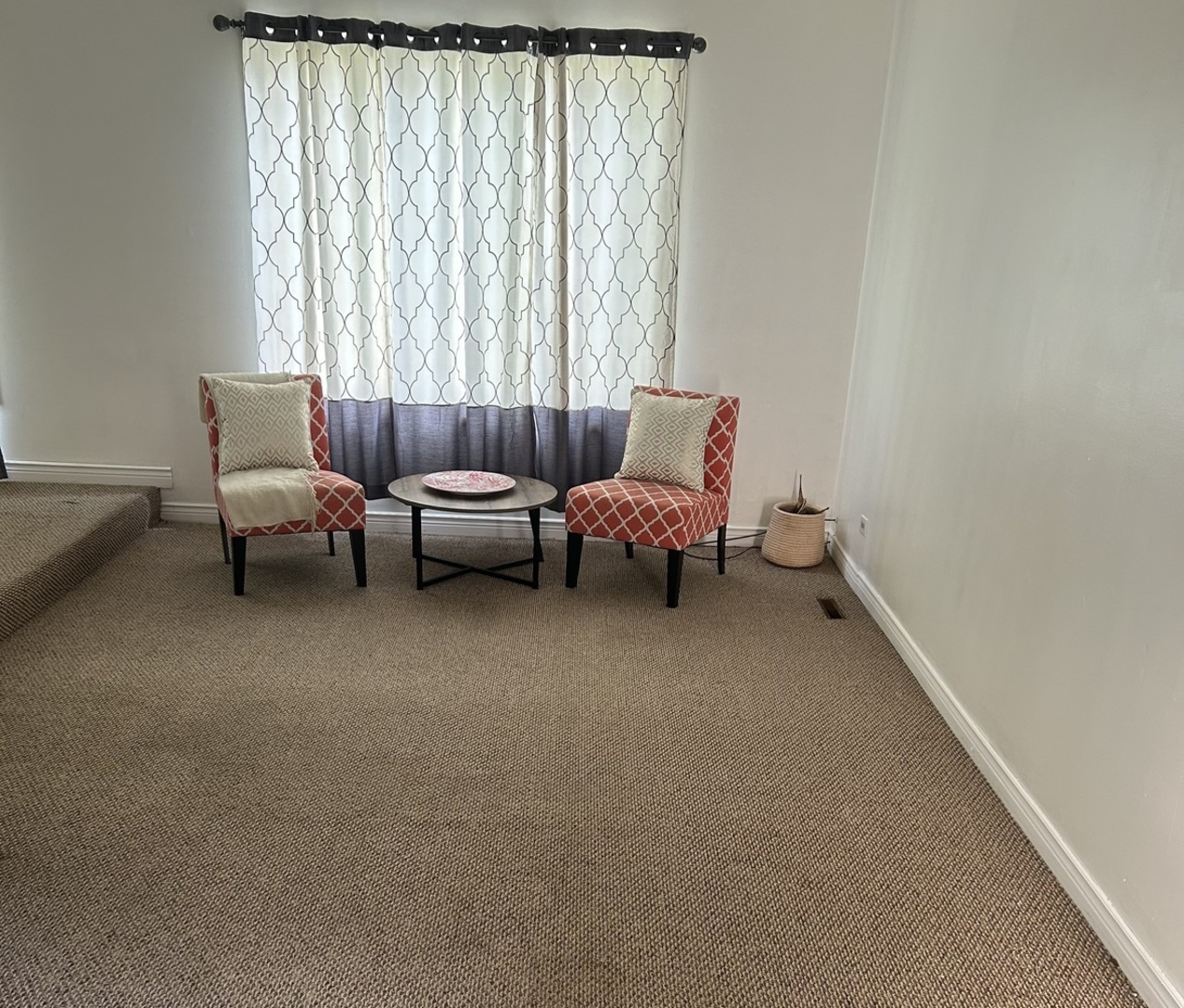 2816 Tennyson Place Property Photo 4