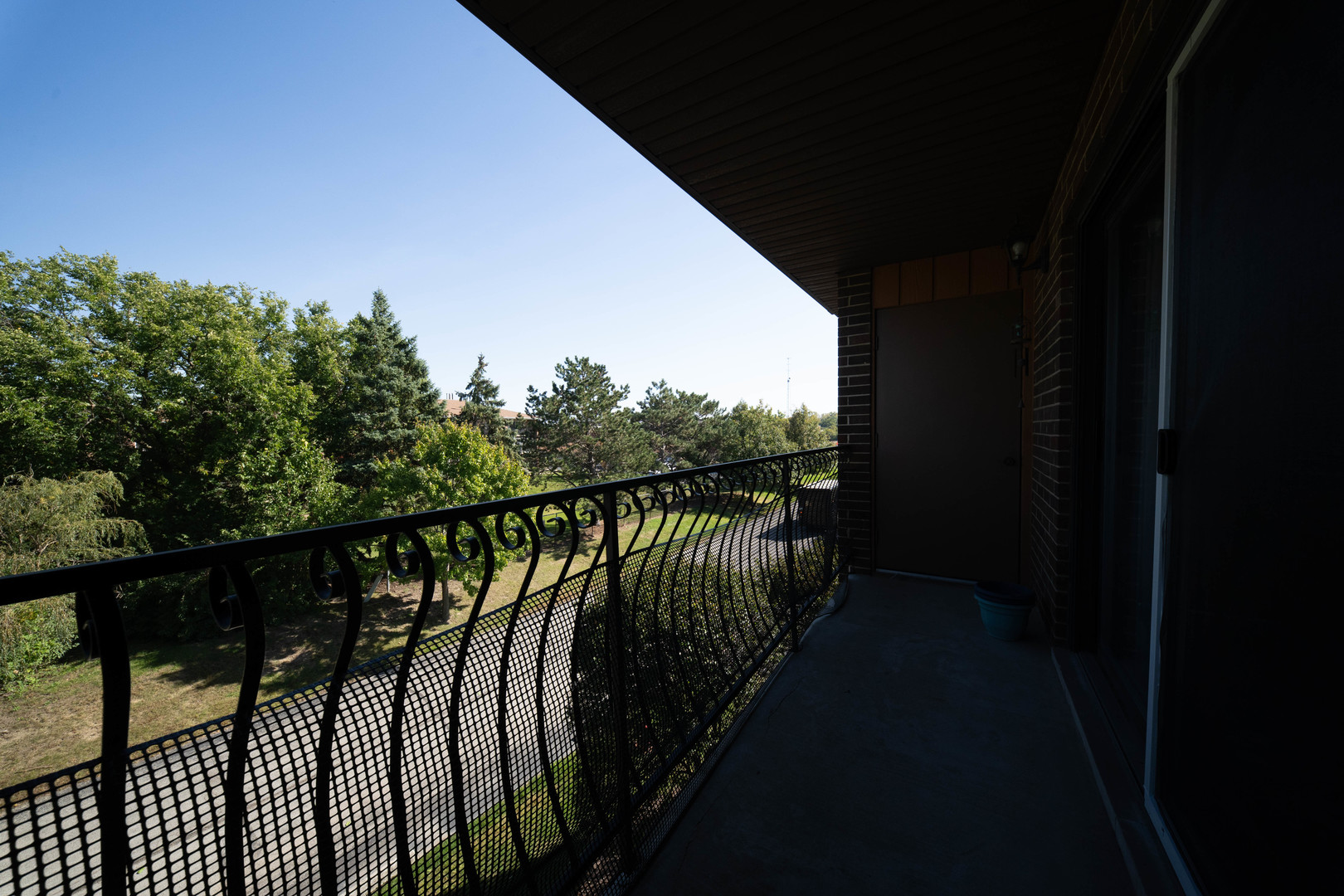 15718 Revere Court F Property Photo 4
