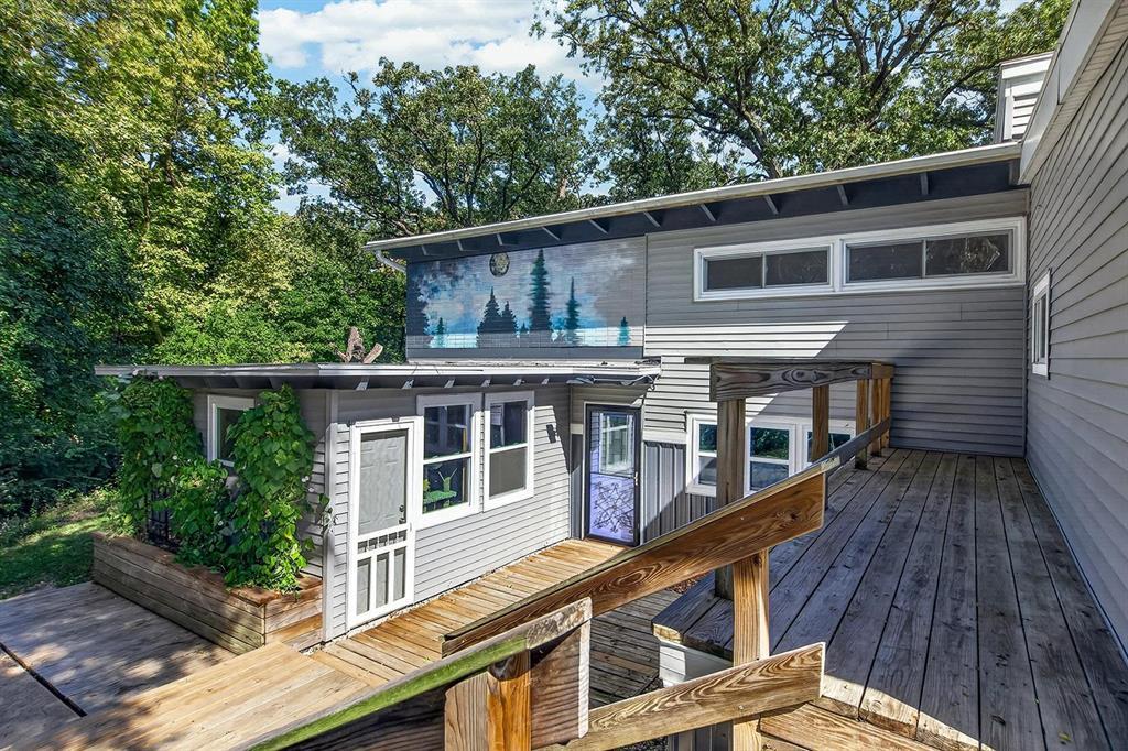 300 Adams Street Property Photo 1