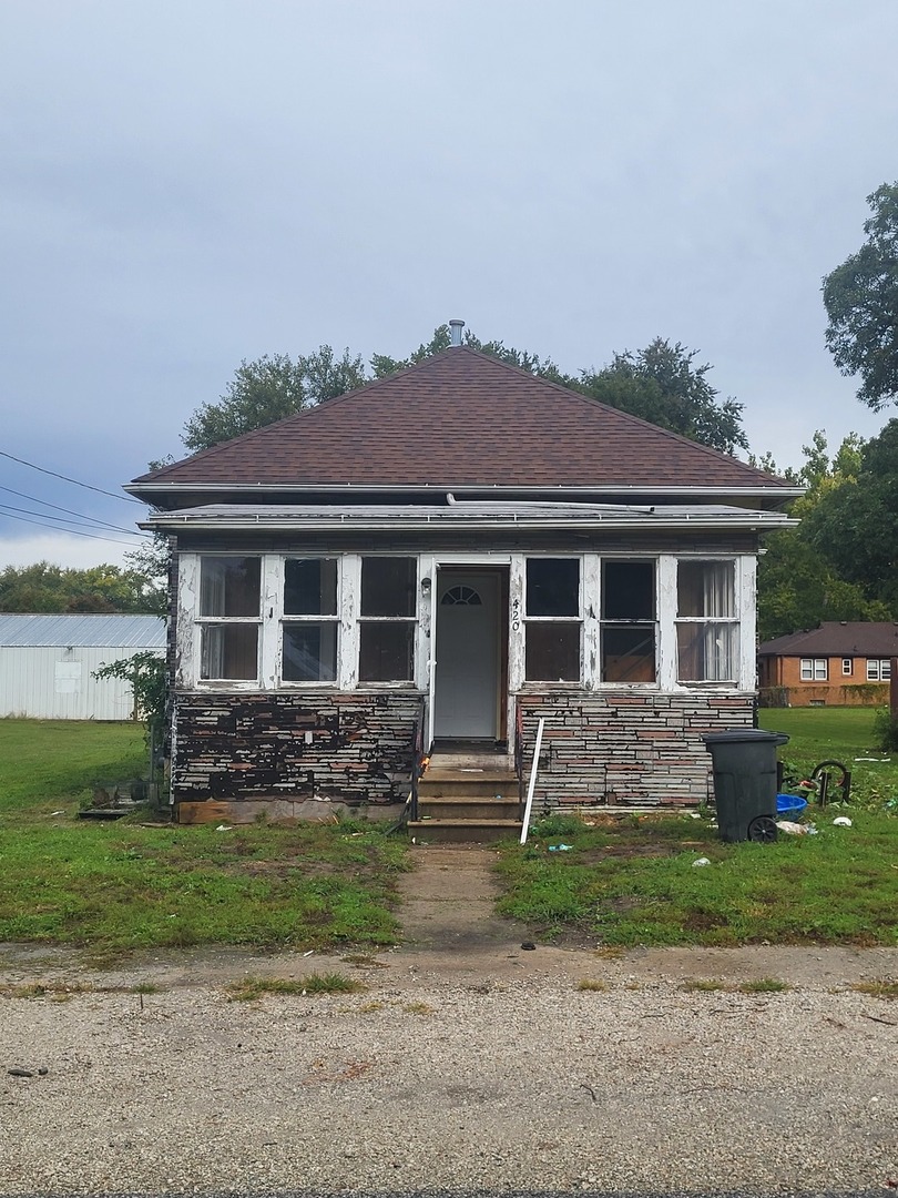420 W Grant Street Property Photo 1