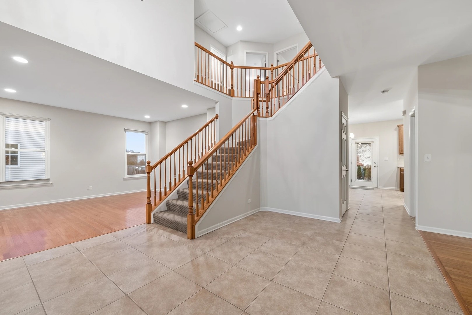 207 Willington Way Property Photo 2