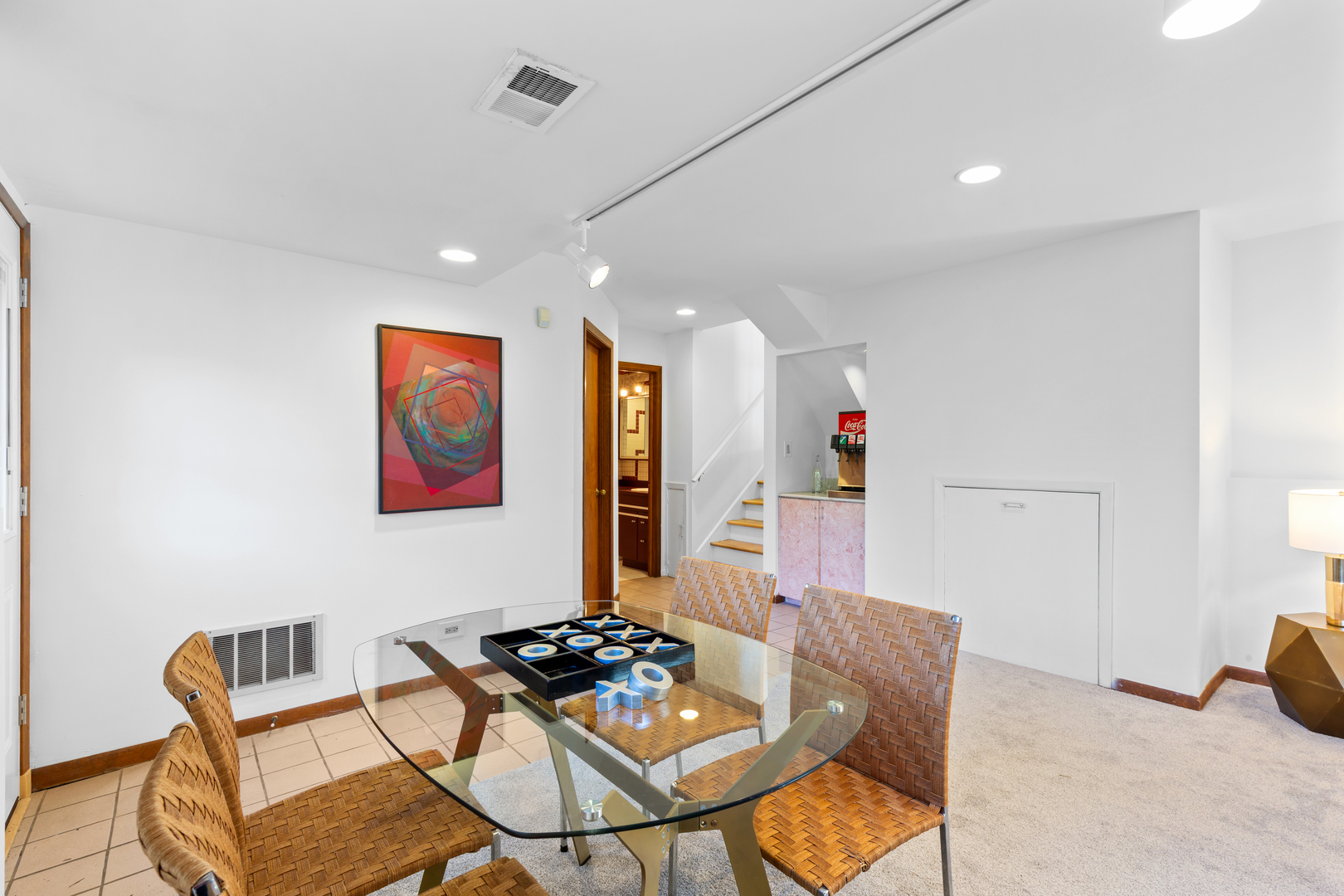 558 E Park Avenue Property Photo 19