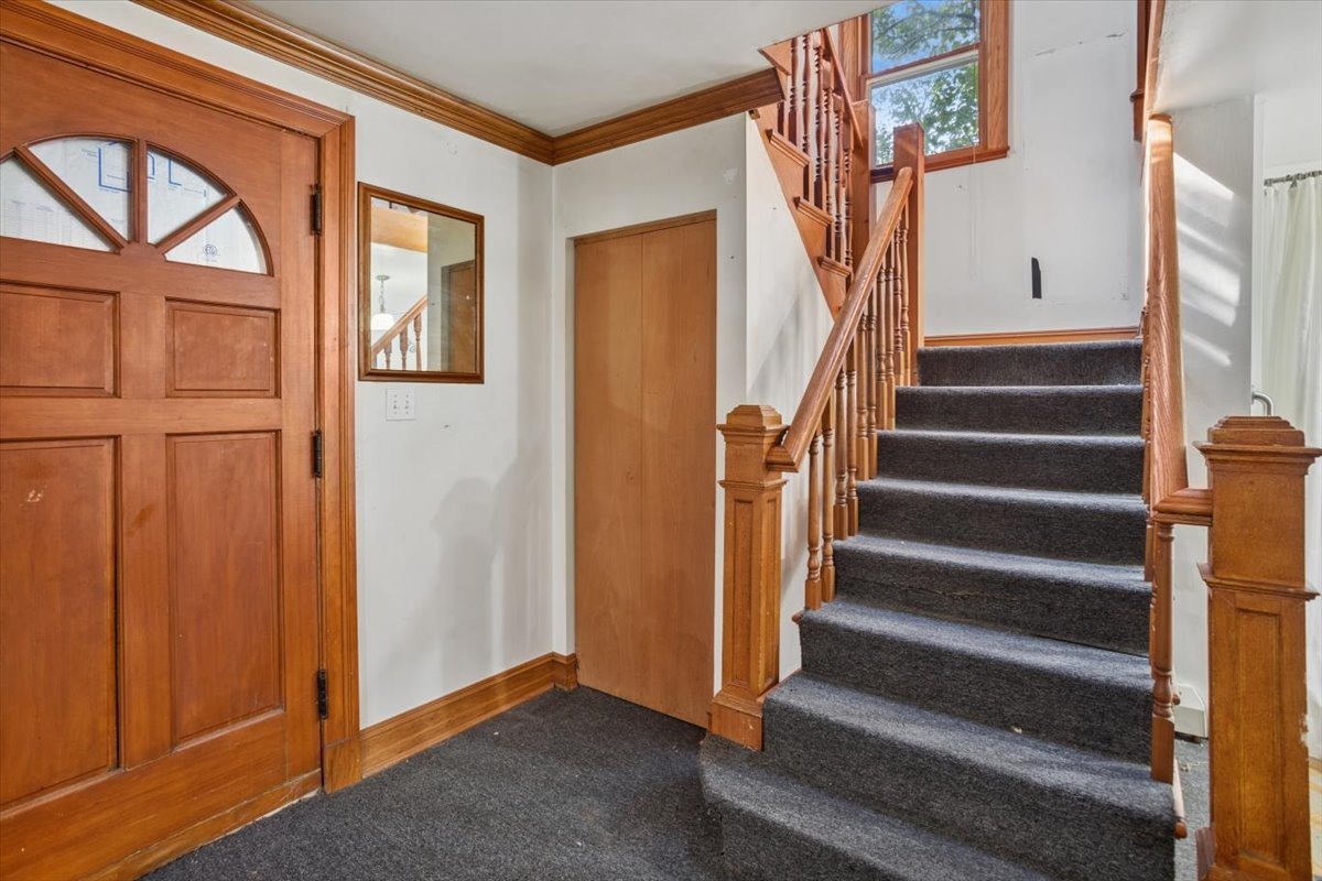 100 W Natoma Avenue Property Photo 2