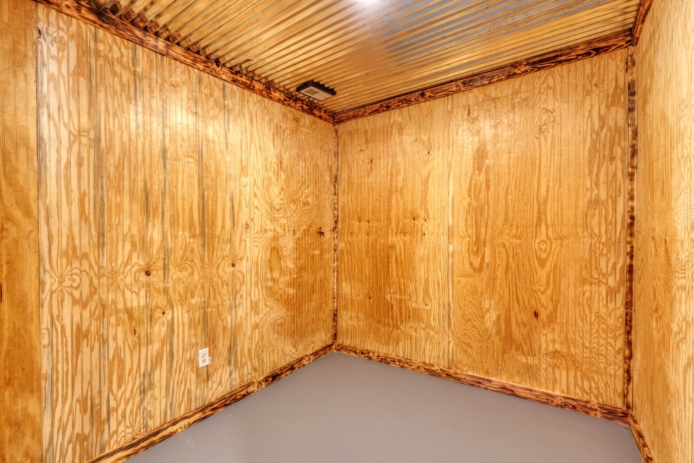 305 E Jefferson Avenue Property Photo 13